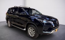TOYOTA HILUX SW4 2.8 D-4D TURBO DIESEL SRX 7L 4X4 AUTOMÁTICO 2021/2022
