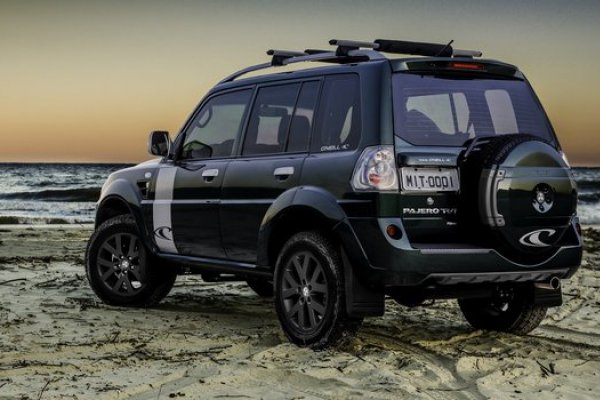 PAJERO TR4 GANHA SÉRIE ESPECIAL O'NEILL