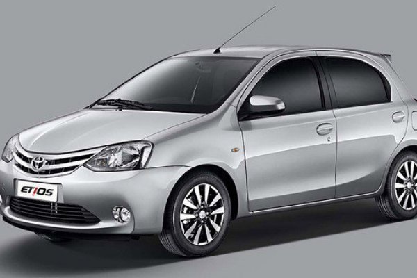 TOYOTA LANÇA ETIOS PLATINUM POR R$ 47.090