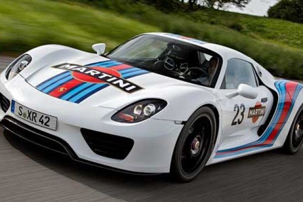 Porsche revela fotos oficiais do 918 Spyde