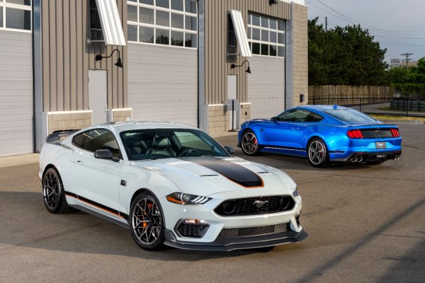 Ford Mustang Mach 1 reestreia com peças do Shelby GT350