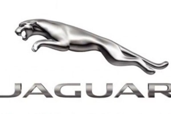 Jaguar prepara bombardeio a A4 com sedã médio