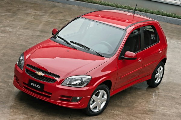 Chevrolet Celta 2013 oferece mais do mesmo a partir de R$ 24.468
