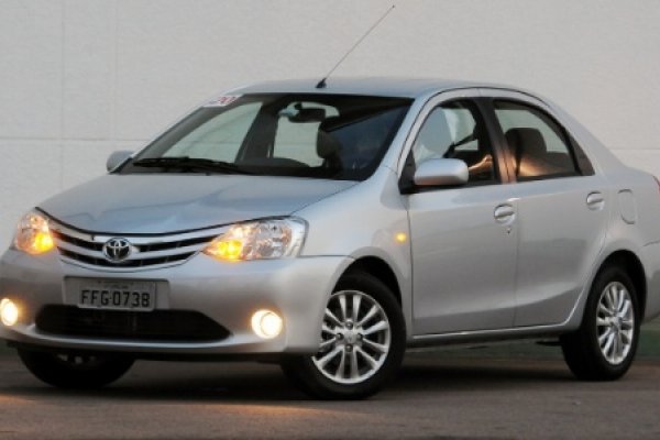 Toyota Etios sedã, maior e com porta-malas gigante, se descola do hatch e mira Versa, Logan e Cobalt