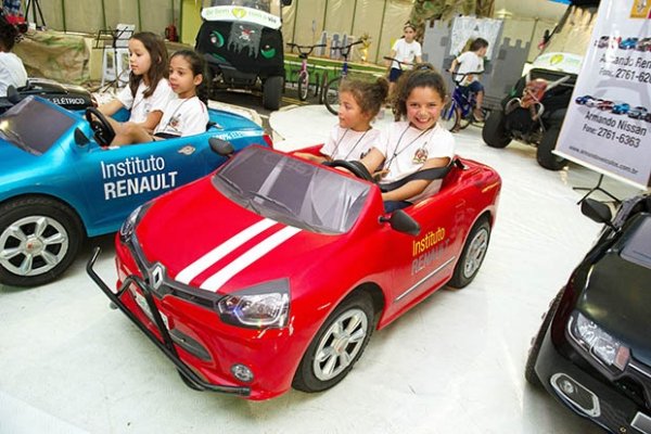 INSTITUTO RENAULT LANÇA PROGRAMA VOLTADO À SEGURANÇA NO TRÂNSITO