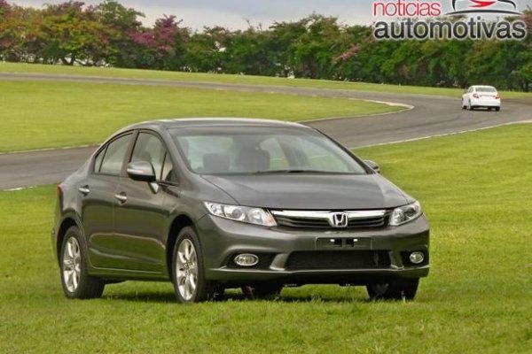 Honda vai antecipar chegada do Civic 2.0 para Janeiro