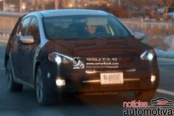 Novo Cerato hatch é flagrado – modelo será alternativa ao Cee´d “europeu