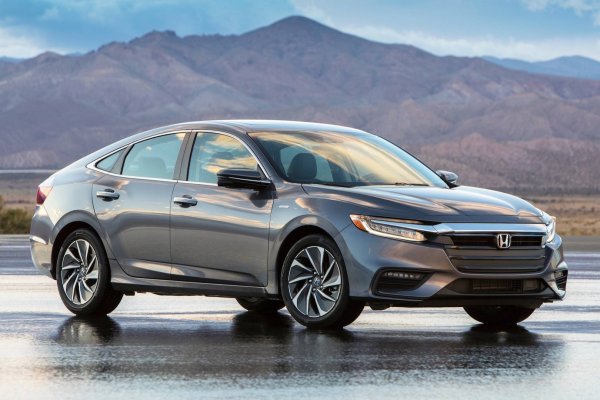 Honda Insight, versão híbrida do Civic, é registrado no Brasil