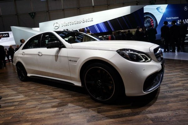 MERCEDES CLASSE E RENOVADO VEM PARA O BRASIL NO SEGUNDO SEMESTRE