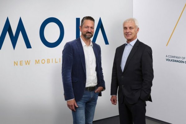 VW ANUNCIA PLANO BILIONÁRIO PARA DESBANCAR UBER EM SERVIÇOS DE CARONA