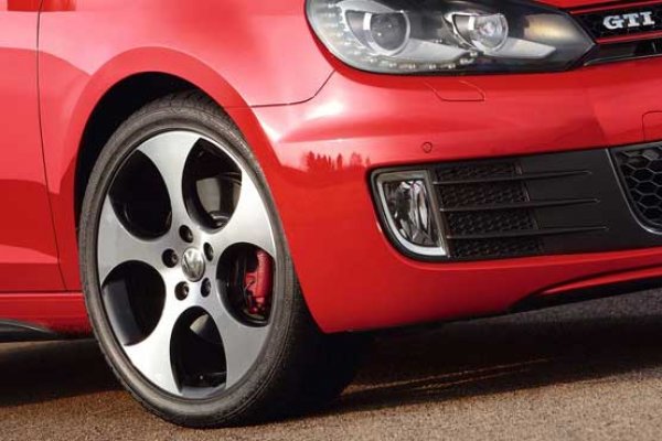 VW revela mais detalhes do novo Golf