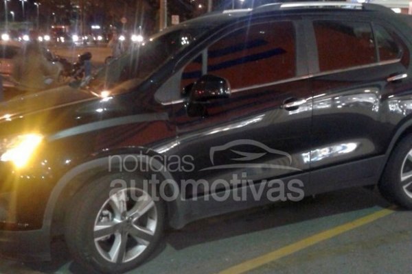 CHEVROLET TRACKER É VISTO MAIS UMA VEZ EM SÃO PAULO