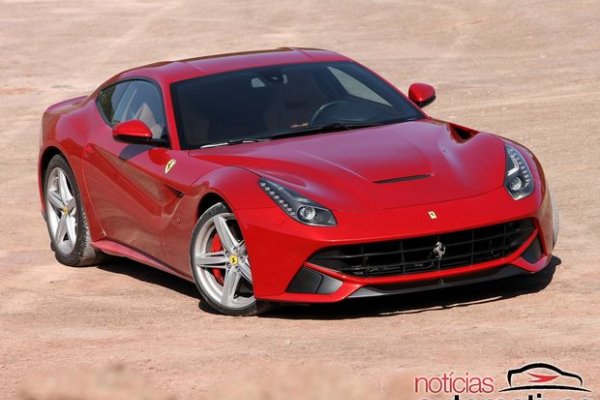 FERRARI VENDERÁ NOVA F12 BERLINETTA NO BRASIL POR R$ 2,85 MILHÕES