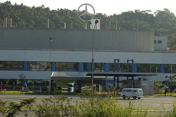 MERCEDES-BENZ PREPARA FIM DA PRODUÇÃO DE CAMINHÕES EM JUIZ DE FORA
