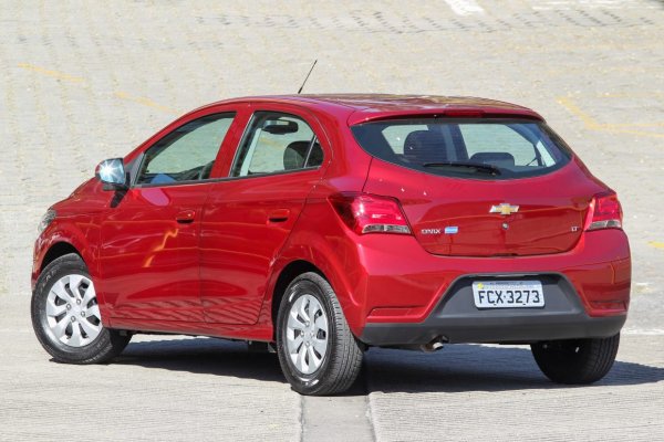 Confira o preço médio do seguro dos dez carros mais vendidos