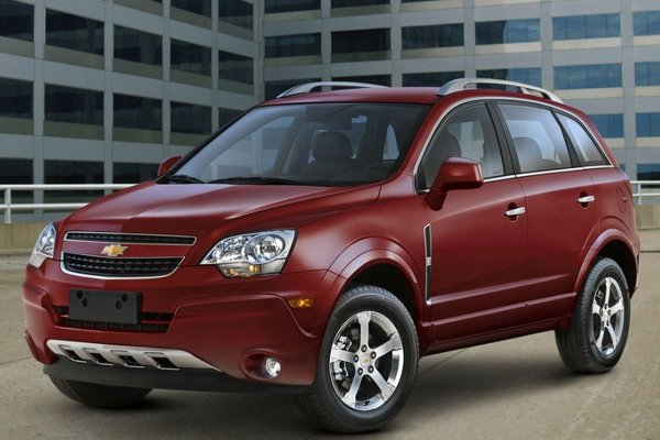 CHEVROLET CAPTIVA ESTREIA LINHA 2013 COM POUCAS MUDANÇAS