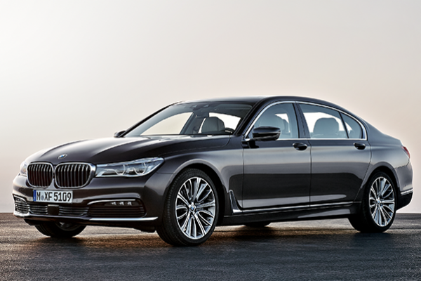 BMW E UBER FAZEM PARCERIA PARA DIVULGAR O NOVO SÉRIE 7 NOS EUA