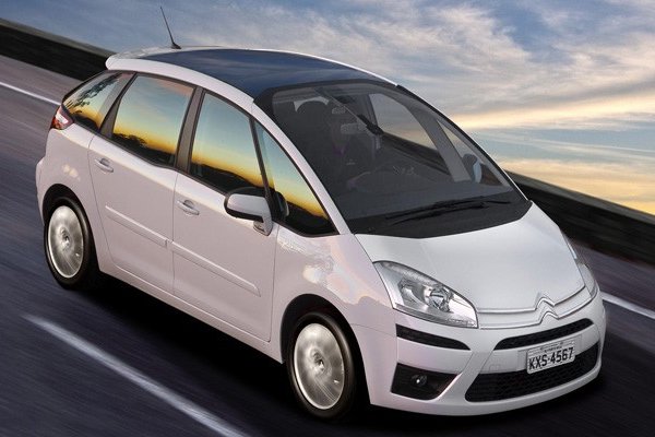 C4 Picasso ganha série especial La Luna