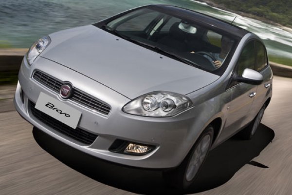 Fiat Bravo 2013 aprimora Dualogic e ganha mais itens