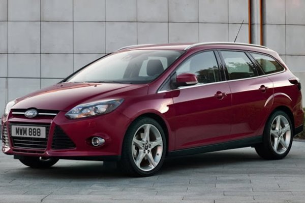  Ford Focus Wagon apresenta componentes em fibra de carbono 