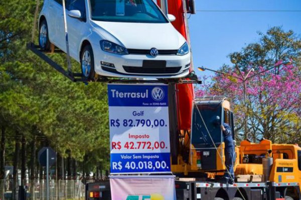 VW GOLF CUSTARIA R$ 40 MIL SEM OS IMPOSTOS