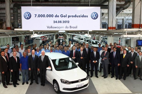VW Gol: Líder chega aos 7 milhões produzidos com visual renovado