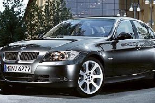 BMW CONVOCA RECALL DO SÉRIE 3 NO BRASIL PARA SUBSTITUIÇÃO DO AIRBAG