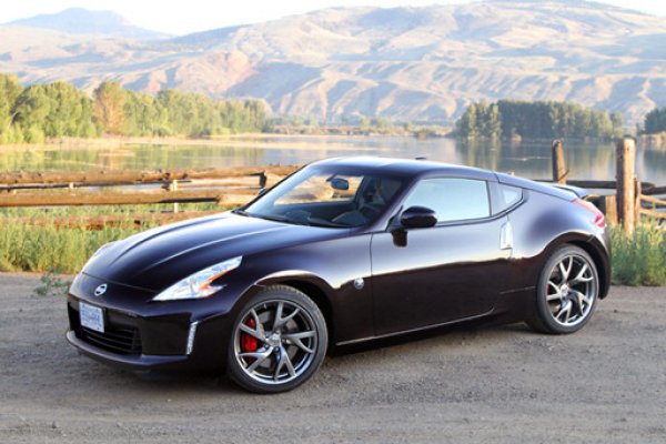 Nissan 370Z 2013 vai mostrar visual retocado em Paris