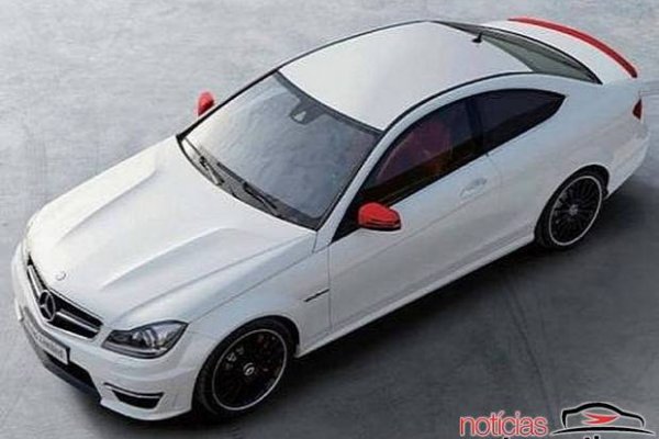 MERCEDES-BENZ C 63 AMG LIMITED EDITION É LANÇADO NO JAPÃO