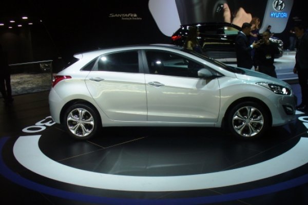 Novo i30 Flex é sofisticado, mas só conta com 128 cv 