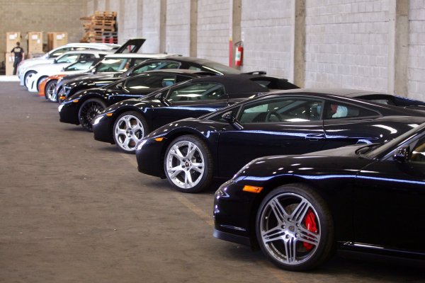 Venda de importados cresce em março