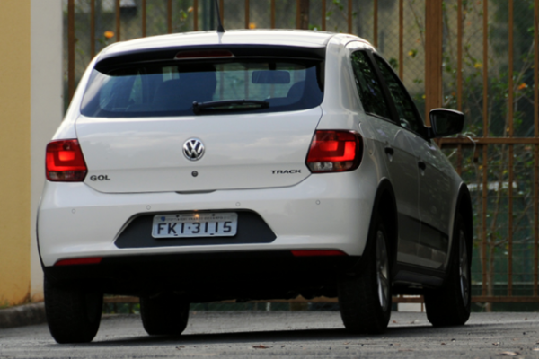 VOLKSWAGEN CHAMA 170.443 GOL POR FALHA NAS LANTERNAS TRASEIRAS