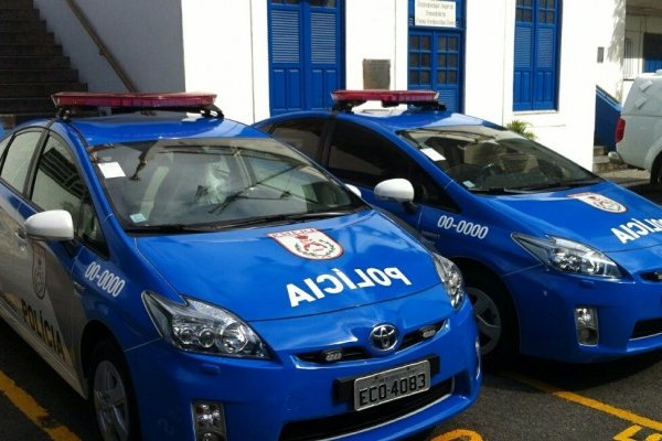 TOYOTA PRIUS ENTRA PARA A FROTA DA POLÍCIA MILITAR DO RIO DE JANEIRO