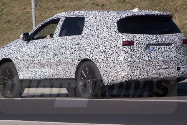 KIA TESTA NOVO SORENTO