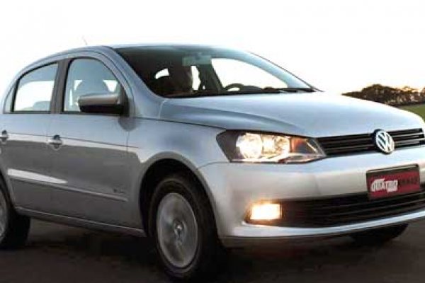 VOLKSWAGEN GOL E VOYAGE 2013