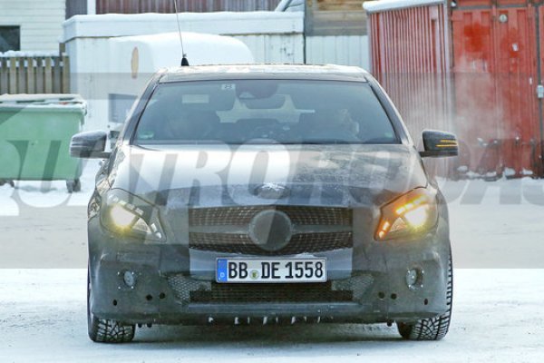 FLAGRAMOS A NOVA MERCEDES CLASSE A