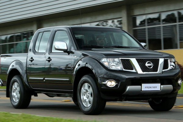 NISSAN FRONTIER GANHA SÉRIE PLATINUM