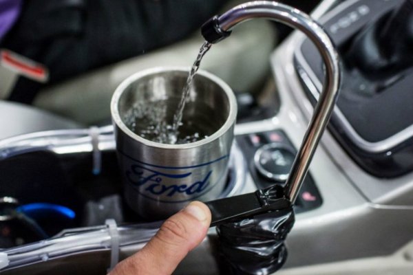 FORD CRIA SISTEMA QUE TRANSFORMA A CONDENSAÇÃO DO A/C EM ÁGUA POTÁVEL