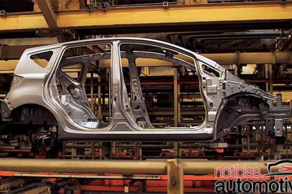 NISSAN NOTE COMEÇA A SER FEITO NO MÉXICO E DEVE CHEGAR EM BREVE AO BRASIL