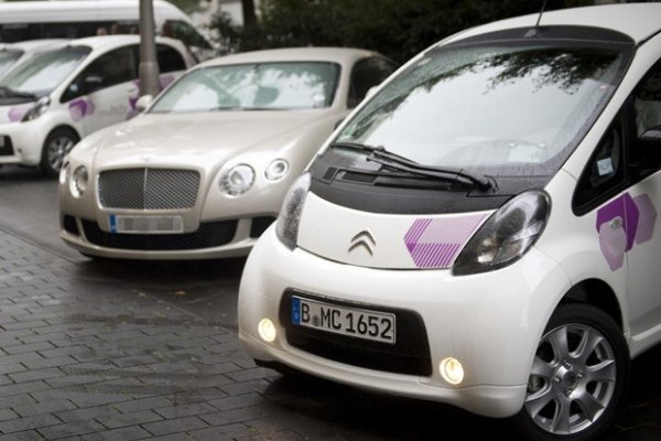 Berlim inicia programa de partilha de carros elétricos