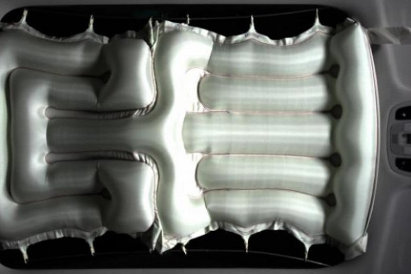 Com quase 40 anos, airbag evolui e agora protege até "saída" do teto solar