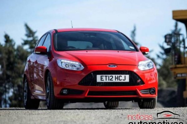 FORD PREPARA REESTILIZAÇÃO DO FOCUS PARA 2014