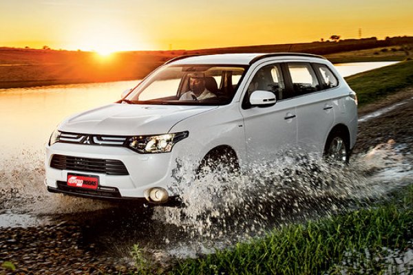 MITSUBISHI OUTLANDER GT V6 3.0
