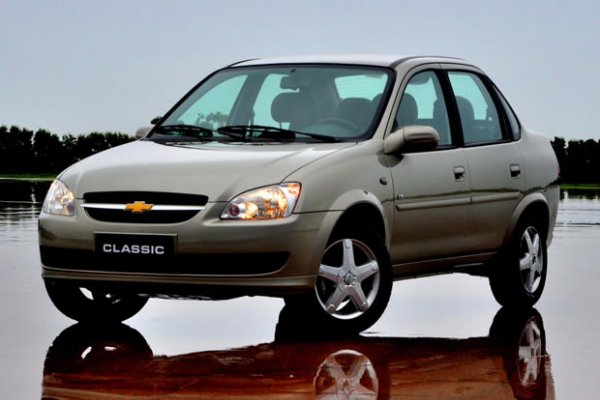 Chevrolet já oferece Classic equipado com dublo Airbag e freios ABS em seu site.