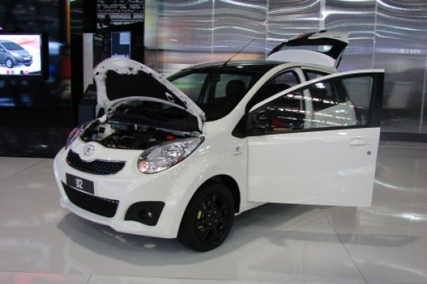 Salão do Automóvel: JAC Motors exibe o compacto J2