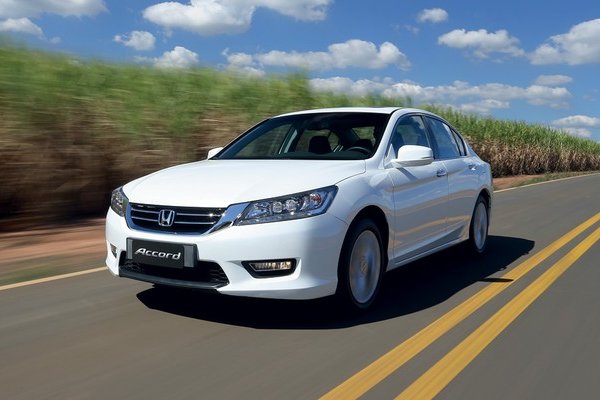 NOVO HONDA ACCORD EVOLUI E CHEGA POR R$ 119.900