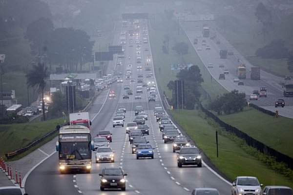 Estradas em obras e chuva devem atrapalhar feriadão em São Paulo