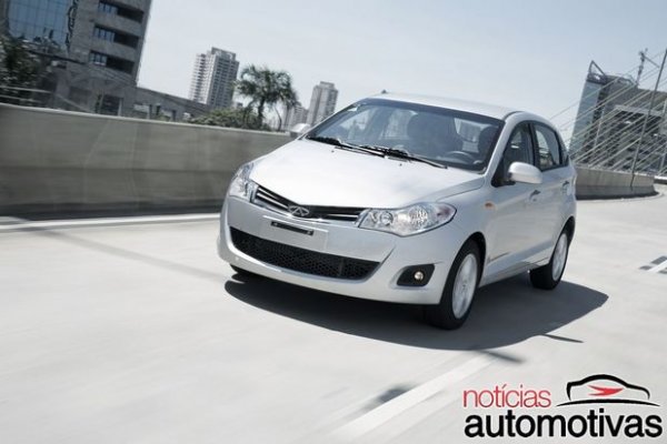 CHERY CELER CHEGA AO BRASIL COM MOTOR 1.5 E PACOTE COMPLETO DE EQUIPAMENTOS
