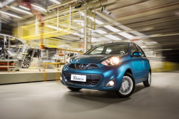 SENTRA E NEW MARCH GANHAM OPÇÃO DE CENTRAL MULTIMÍDIA COM TV DIGITAL