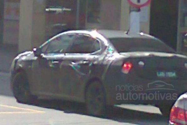 Novo C4 Pallas é flagrado novamente no interior do Rio de Janeiro